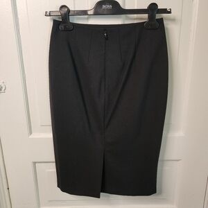NWOT Boss Pencil Skirt Size 4